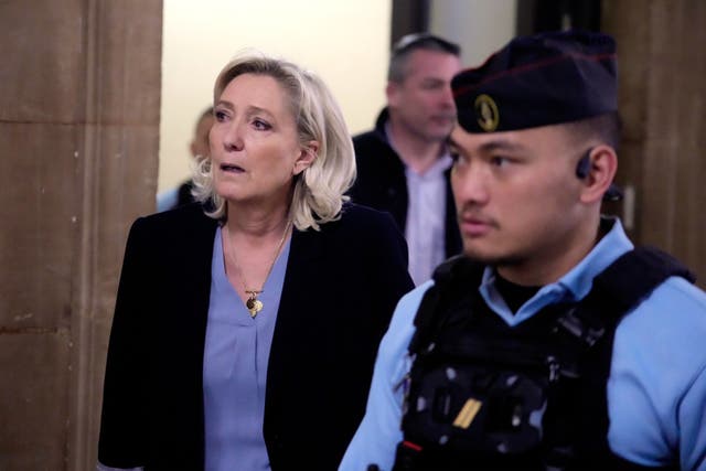 FRANCIA LE PEN