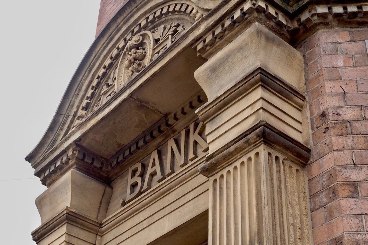 Savers boosted by new bank launch promising ‘a service that feels human’ Savers boosted by new bank launch promising ‘a service that feels human’