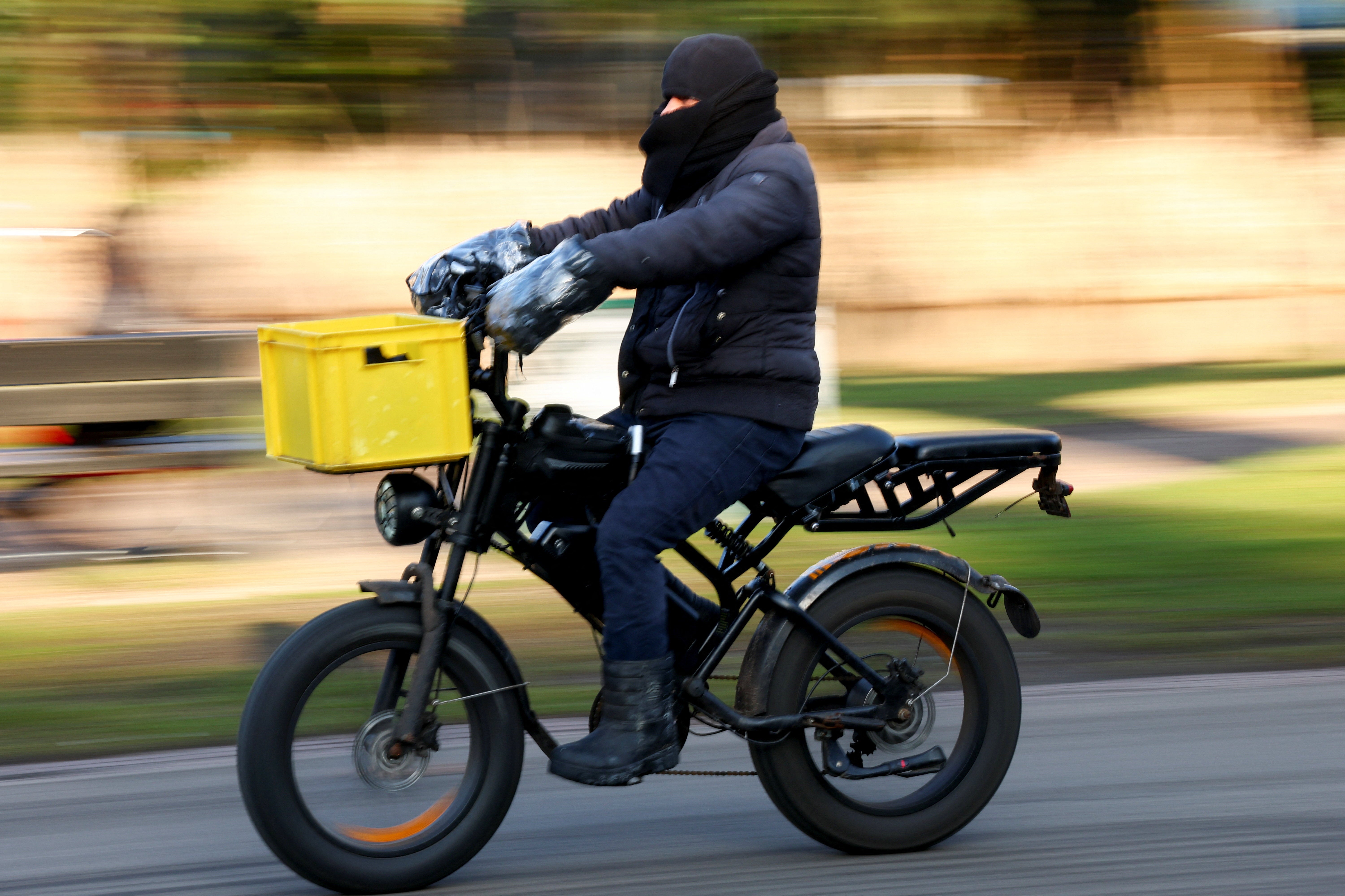 Amsterdam launches crackdown on electric ‘fatbikes’ after near-misses 