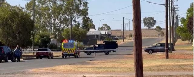 <p>Three killed in shooting in Lake Cargelligo, Australia</p>