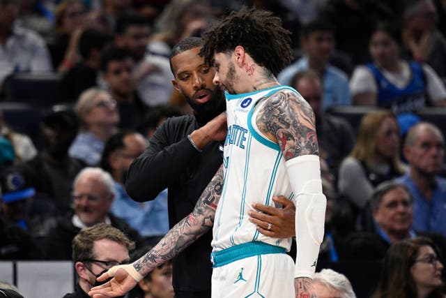HORNETS-MAGIC