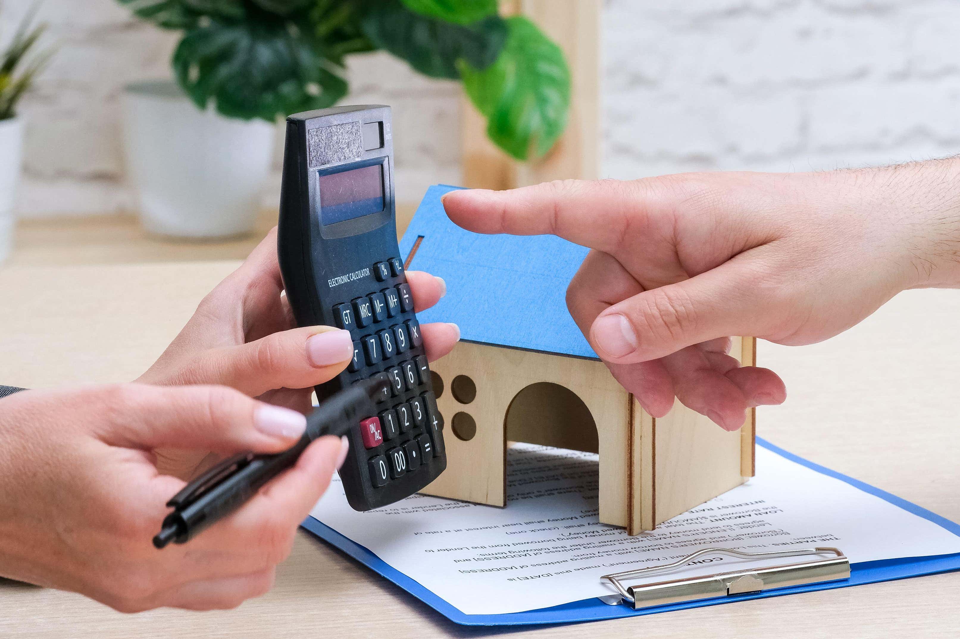 <p>Lenders are reportedly putting planned cuts to mortgage rates on hold amid tensions in the Middle East</p>