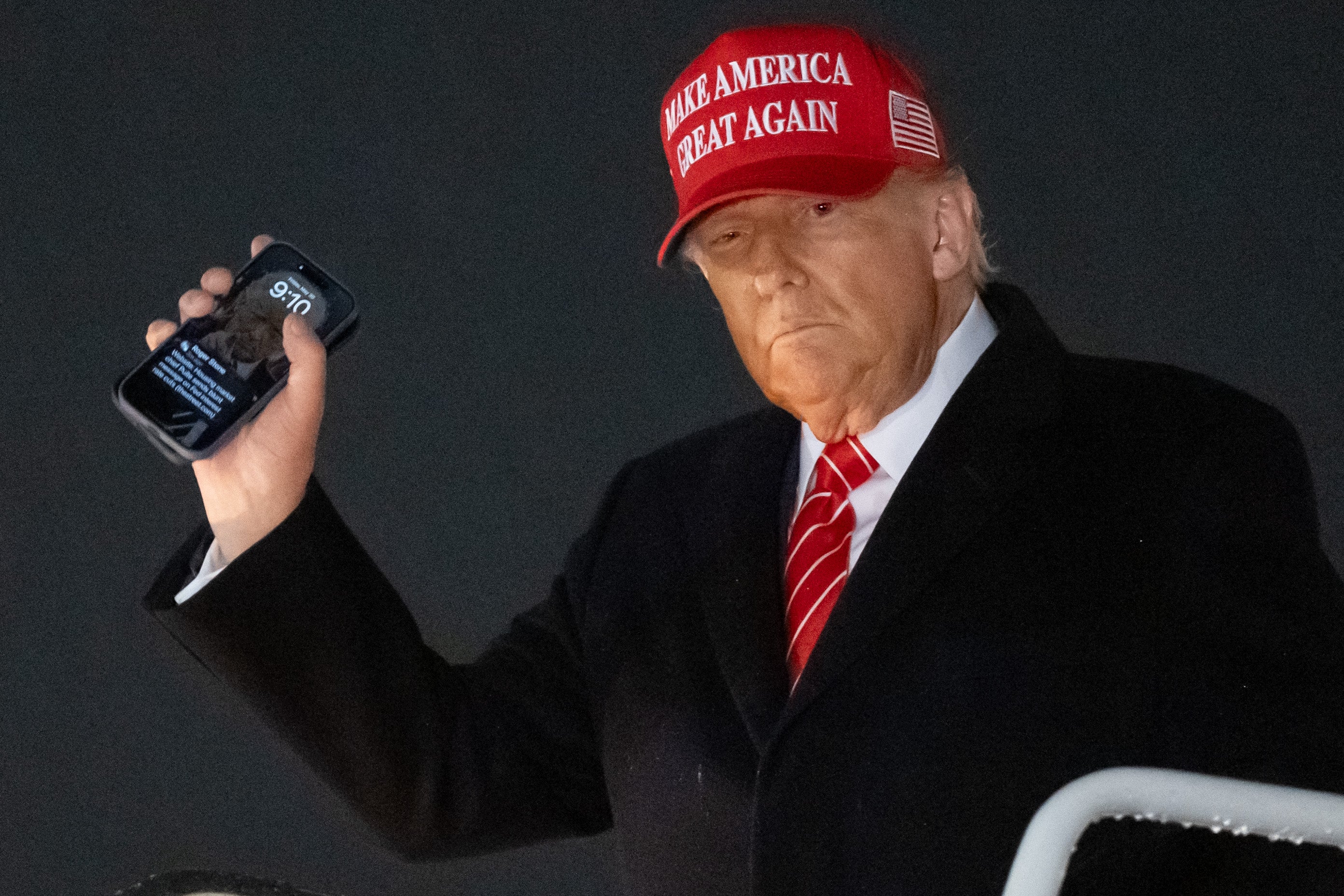 <p>President Donald Trump indulged in a midnight Truth Social-posting spree, where he shared more than 70 posts and reposts in just over an hour</p>