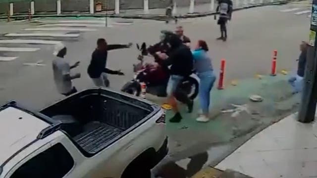 <p>Whole neighborhood comes out to beat up robber in Brazil</p>