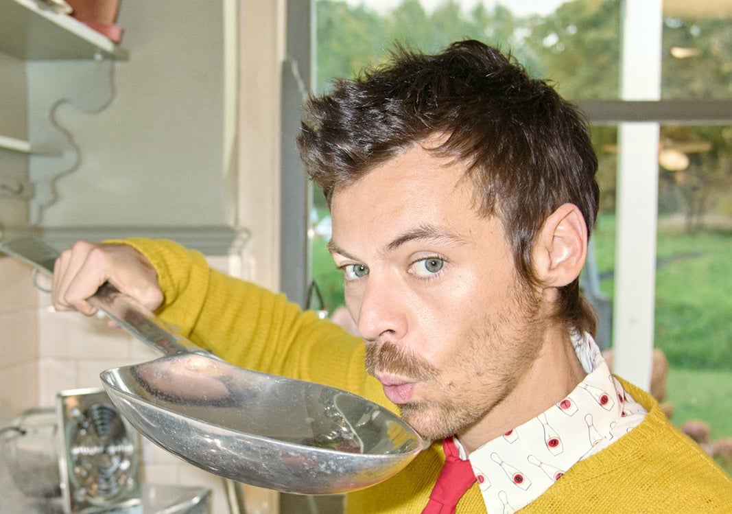 <p>Harry Styles is full of curiosity on his new single, 'Aperture'</p>