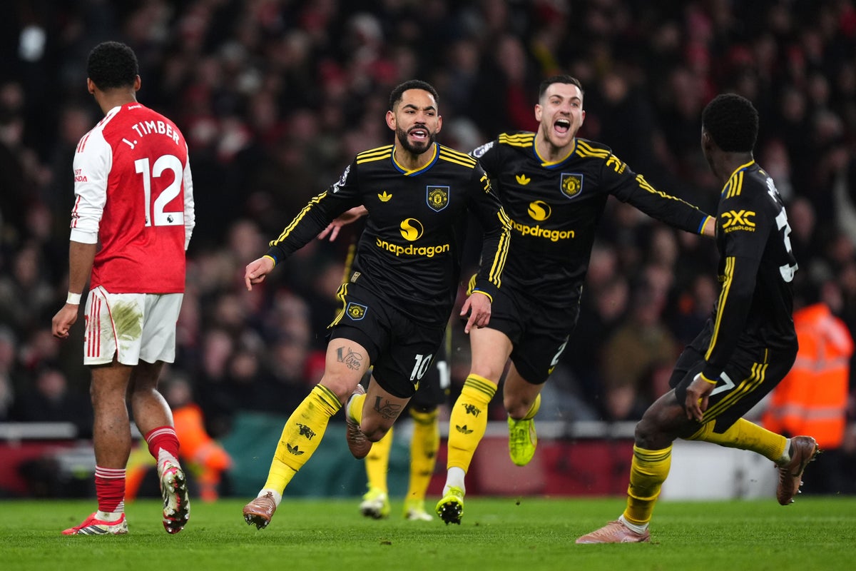 Matheus Cunha fires Man Utd to thrilling comeback win at Arsenal to stun leaders