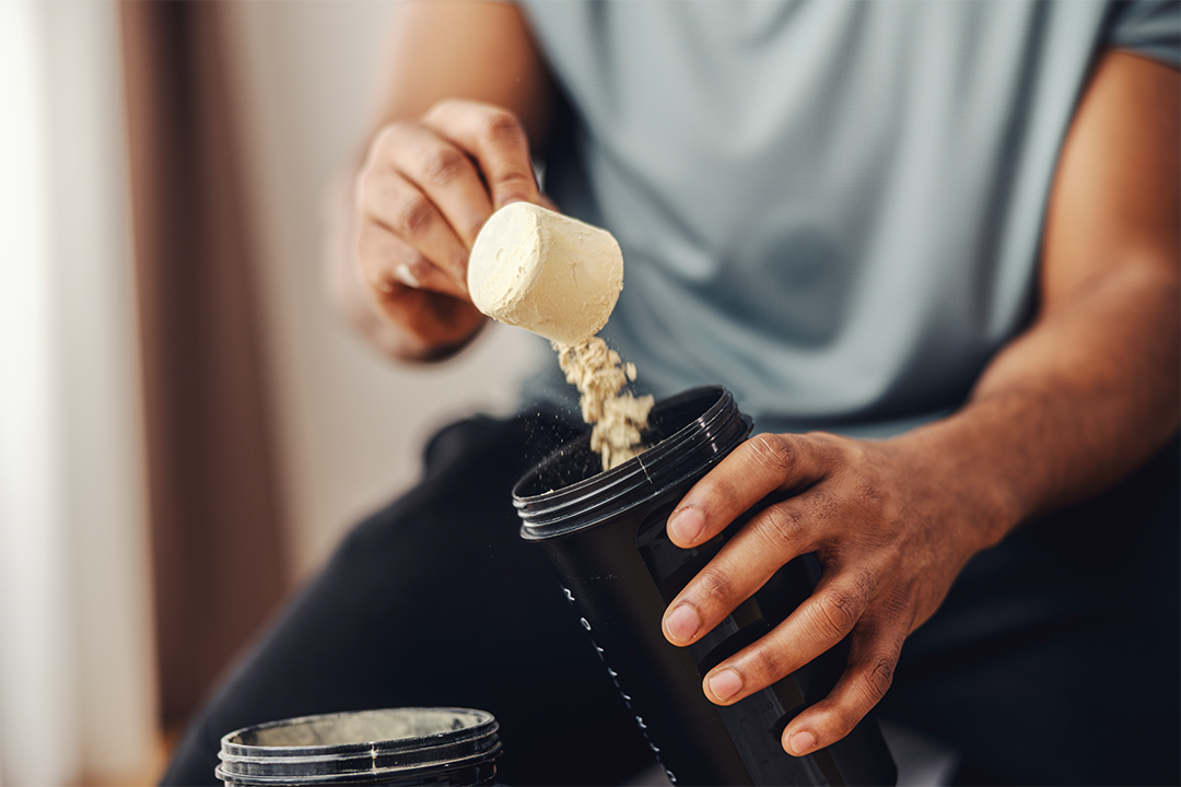 <p>There are some subtle differences between the nutritional profiles of whey protein concentrate and whey protein isolate. </p>