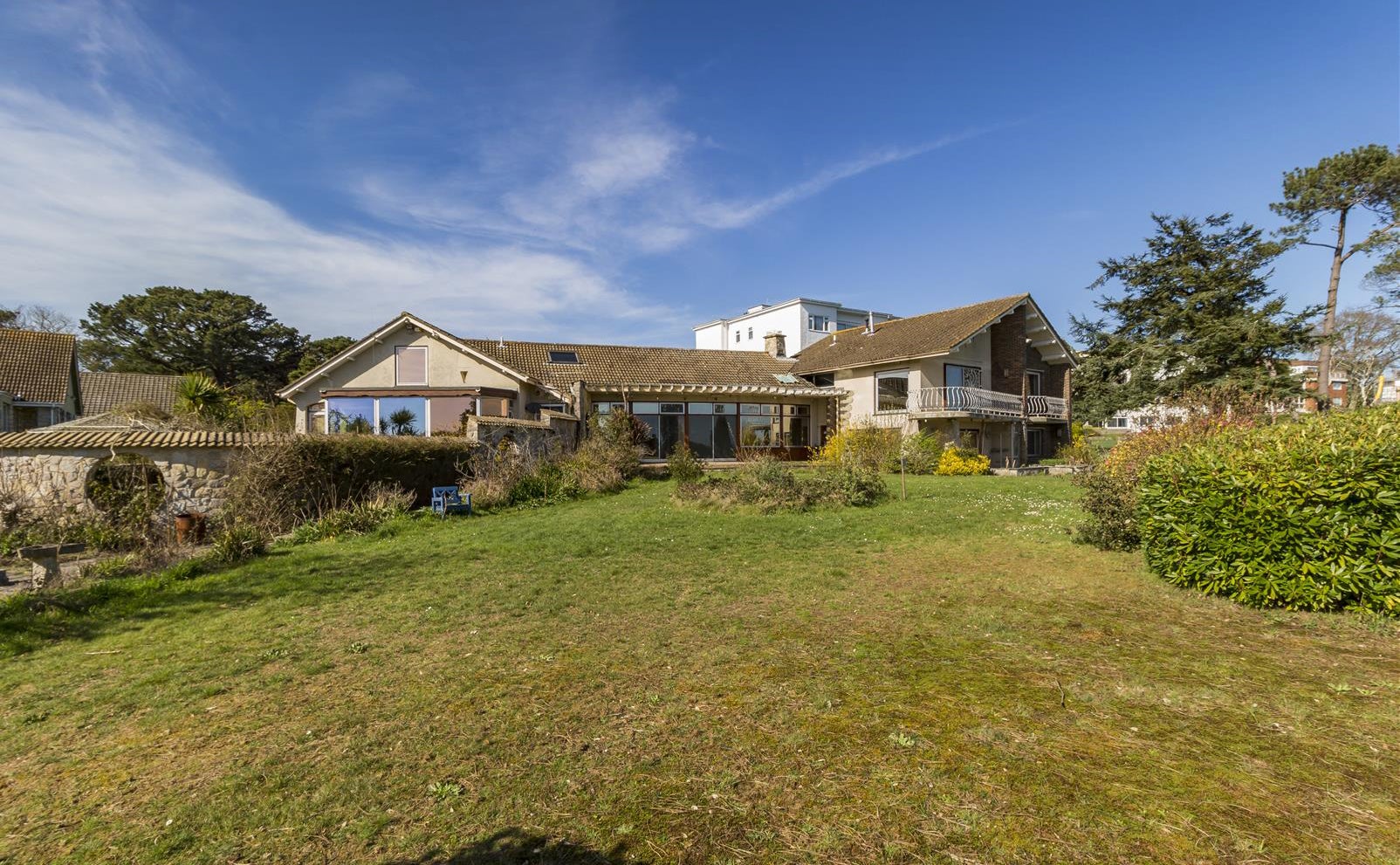 The bungalow on the site before Bayview Developments director Bill Buckler began to build his clifftop mansion