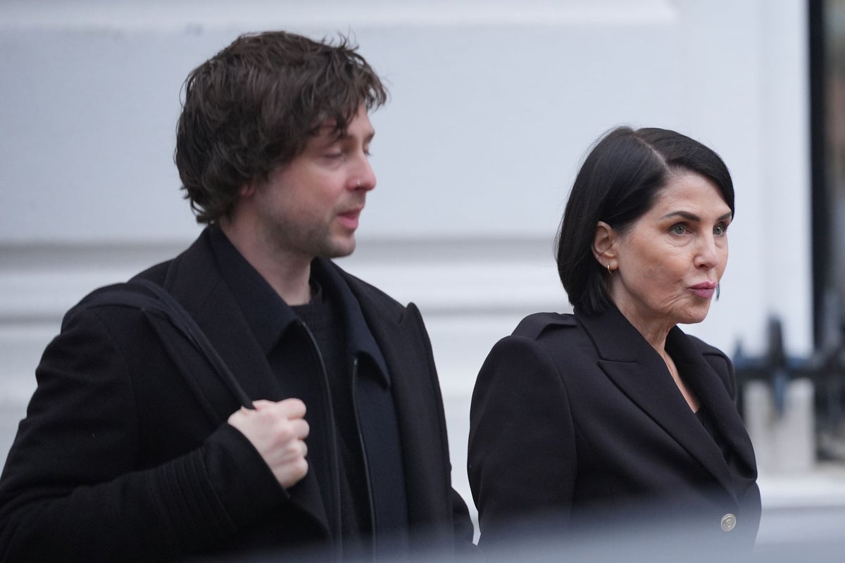 Sadie Frost ‘disgusted’ by Daily Mail journalists ‘targeting her parents’, court hears – UK Times Sadie Frost ‘disgusted’ by Daily Mail journalists ‘targeting her parents’, court hears – UK Times