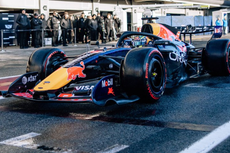 F1 2026 pre-season testing live: Russell slower than Hadjar on day one in Barcelona
