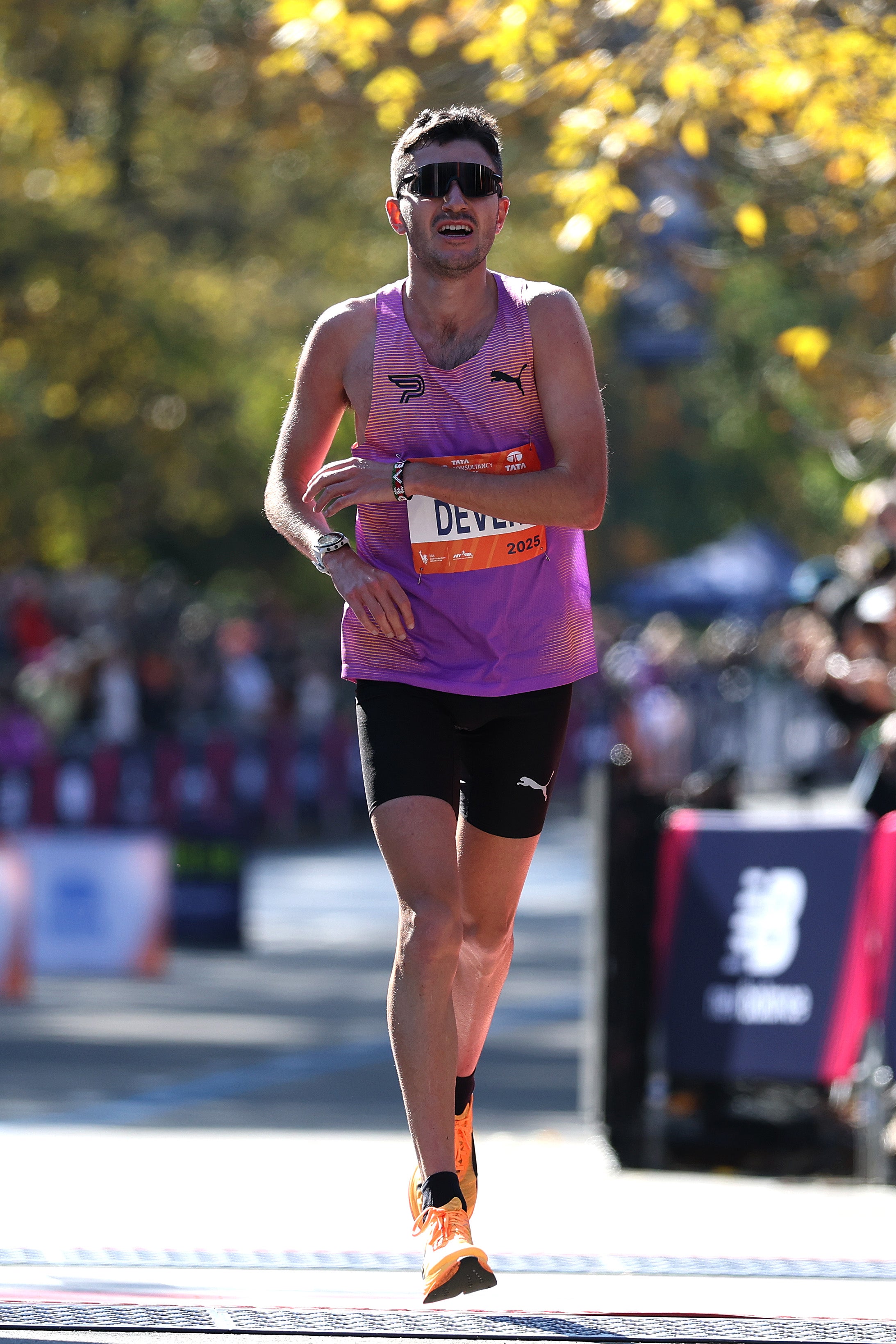 Patrick Dever durante el maratón de la ciudad de Nueva York TCS 2025