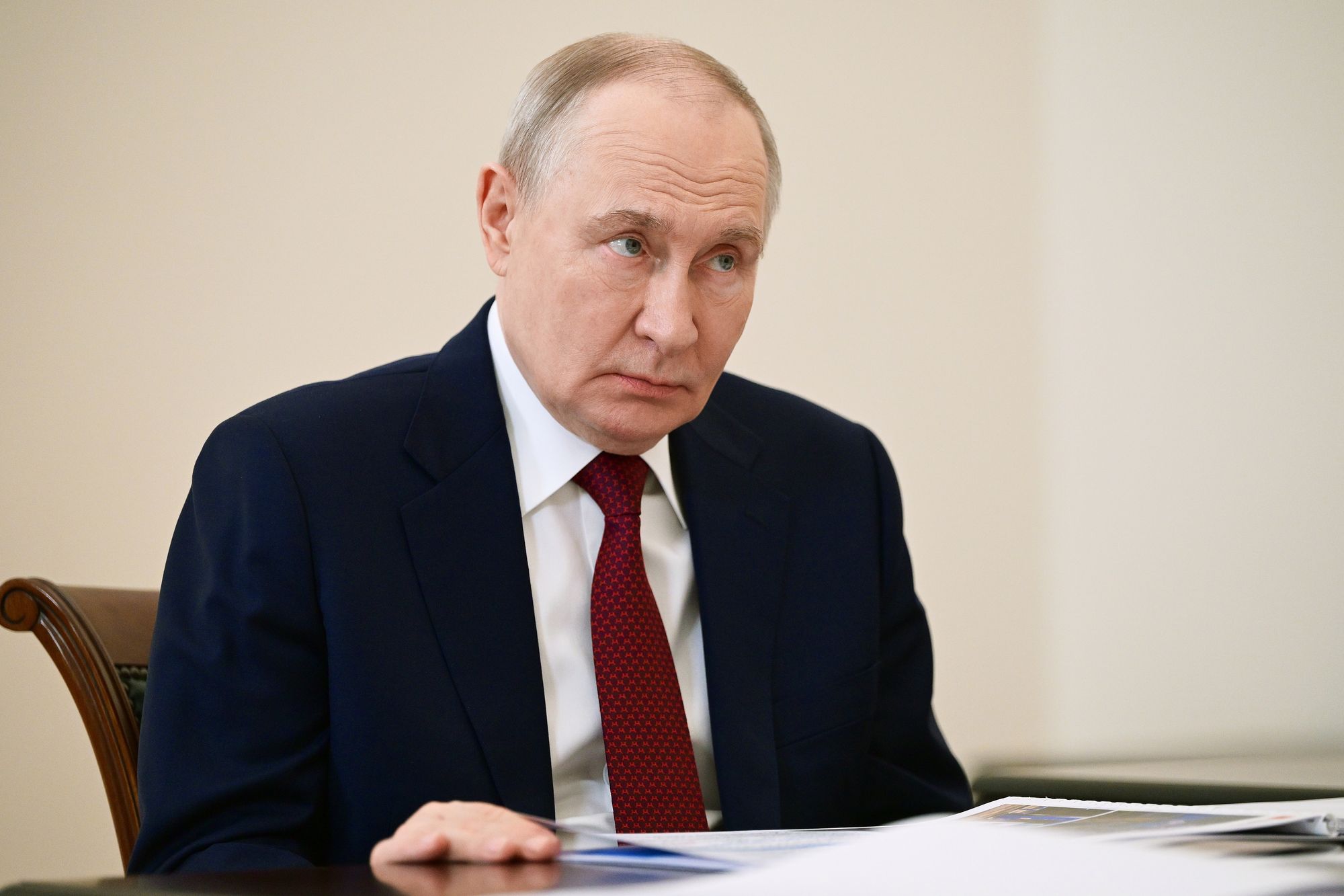 <p>Kremlin envoy wrote ‘a picture is worth a thousand words’ after the photo was placed above a picture of Trump’s granddaughter</p>