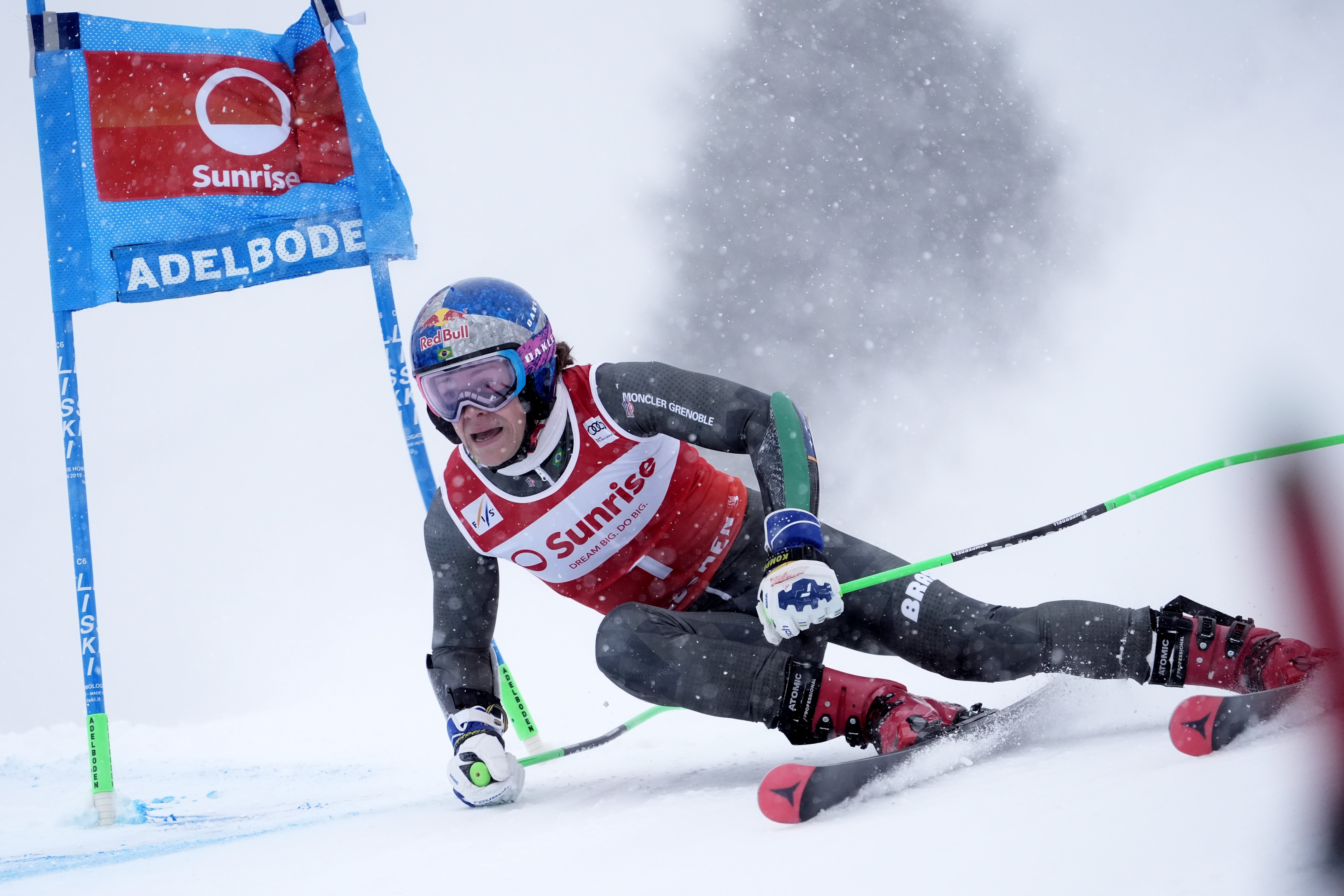 LUCAS PINHEIRO BRAATHEN