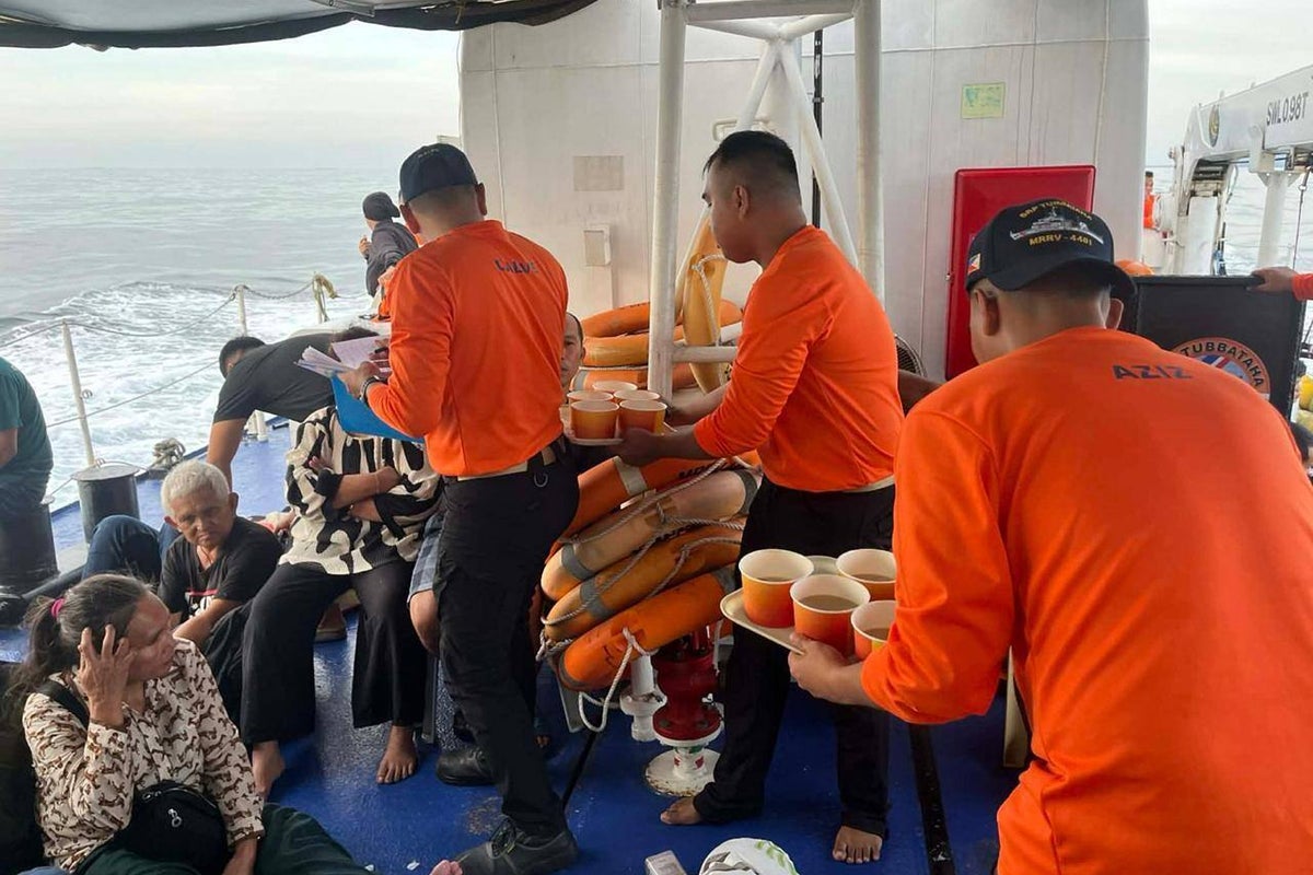 Dozens missing and at least 15 dead after large ferry capsizes in southern Philippines – UK Times Dozens missing and at least 15 dead after large ferry capsizes in southern Philippines – UK Times