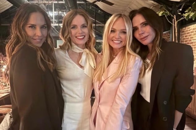 Victoria Beckham reunites with Spice Girls for Emma Bunton’s birthday after Brooklyn drama – UK Times