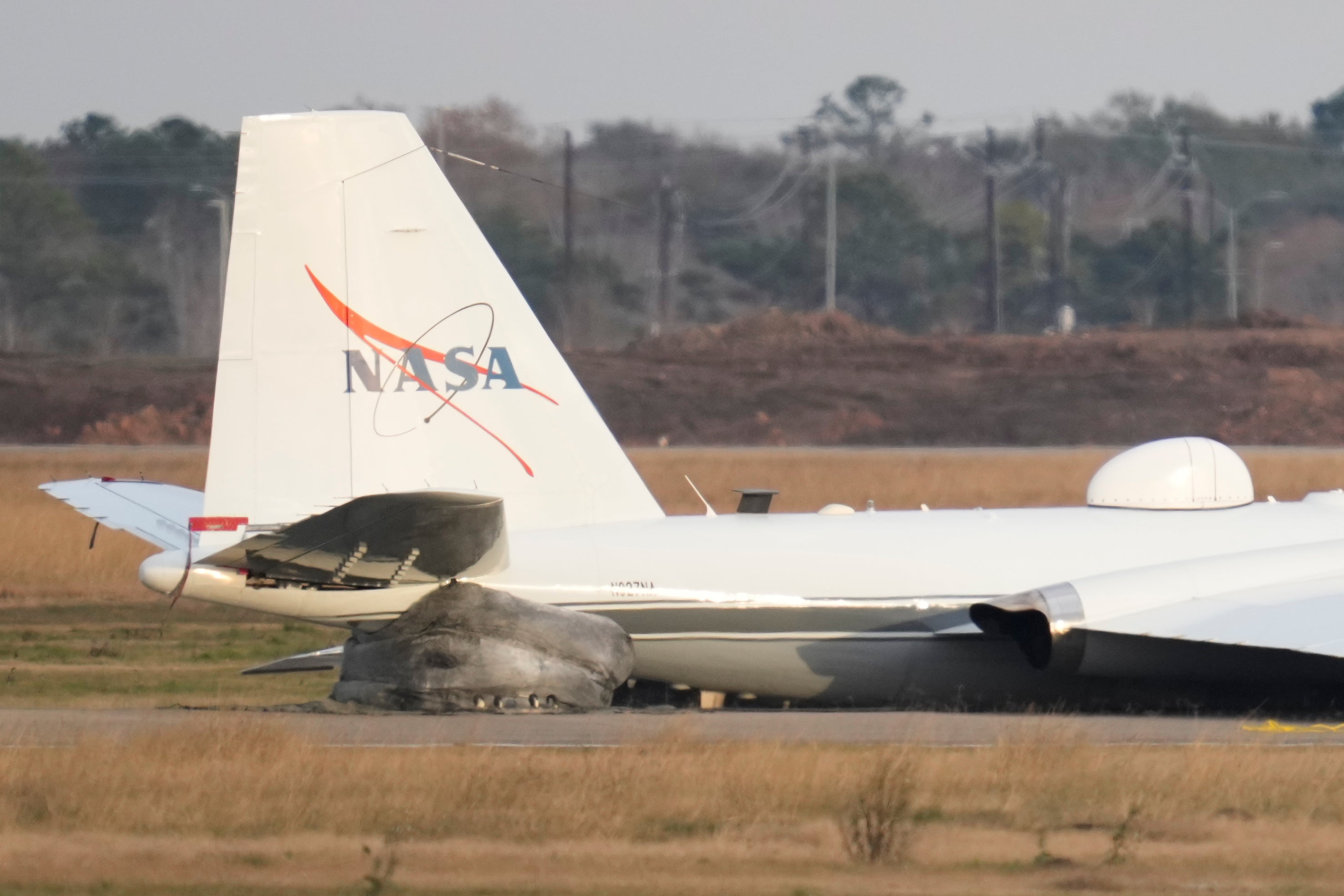 NASA Aircraft Belly Landing