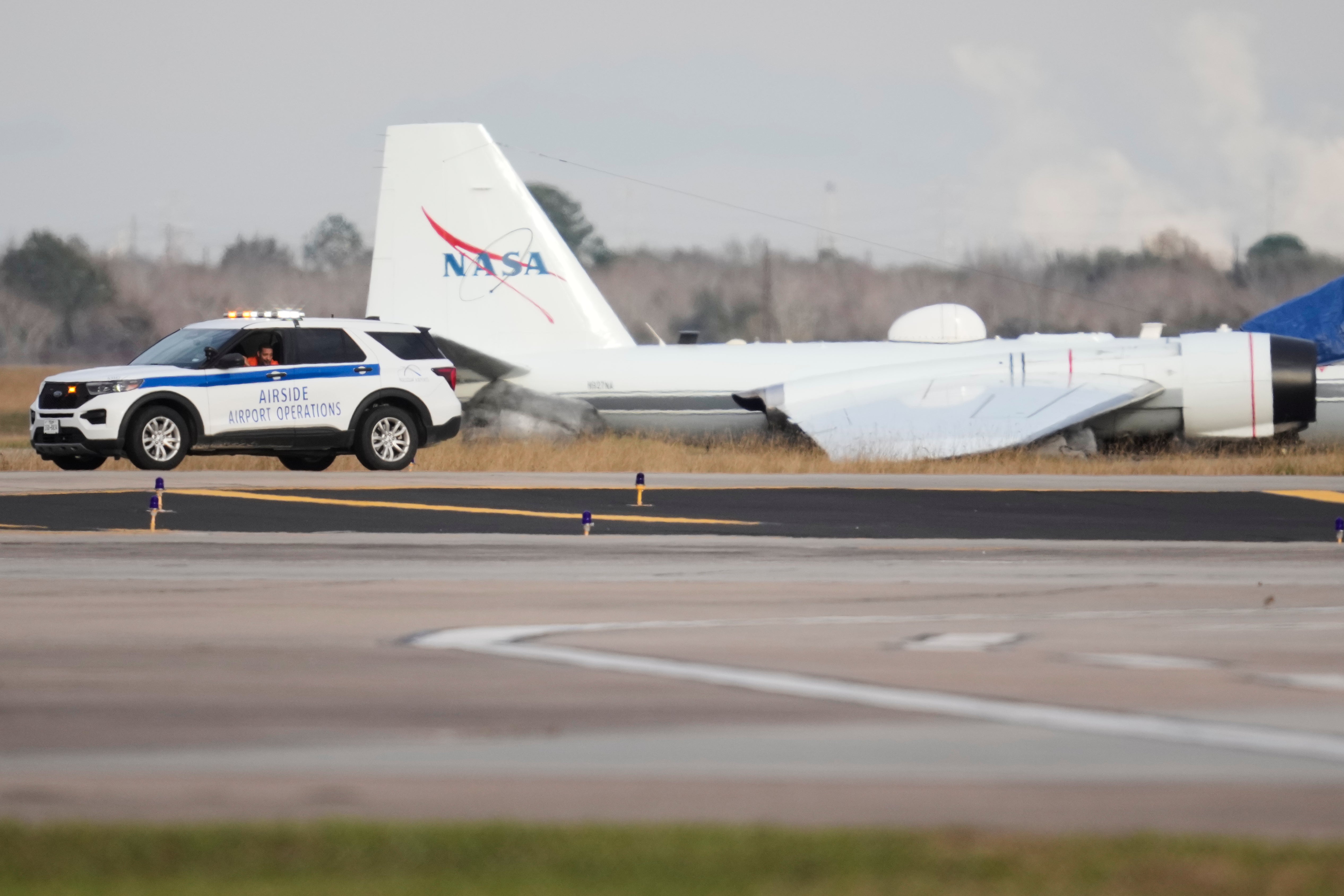 NASA Aircraft Belly Landing