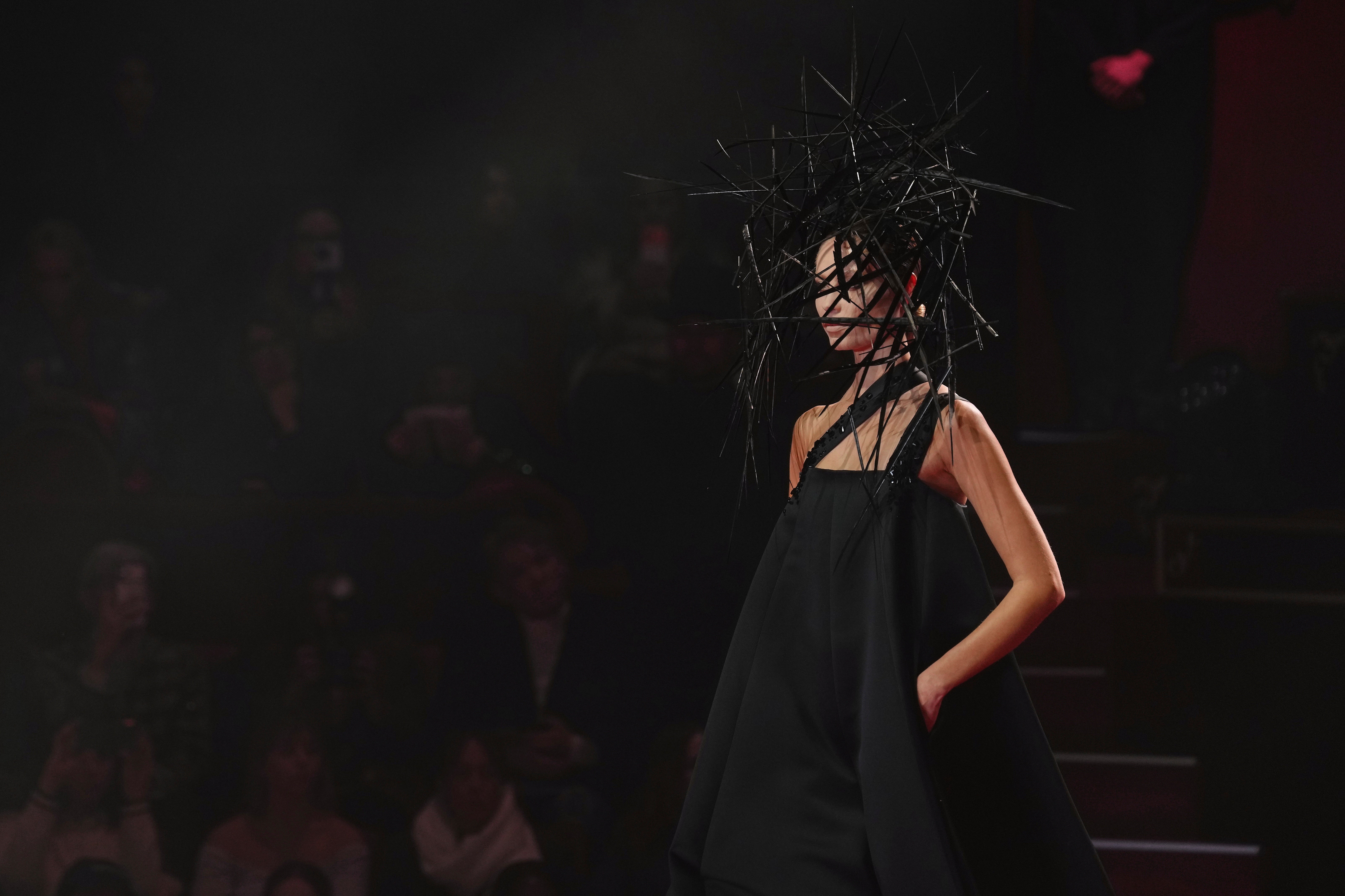 France Fashion Stephane Rolland S/S 26