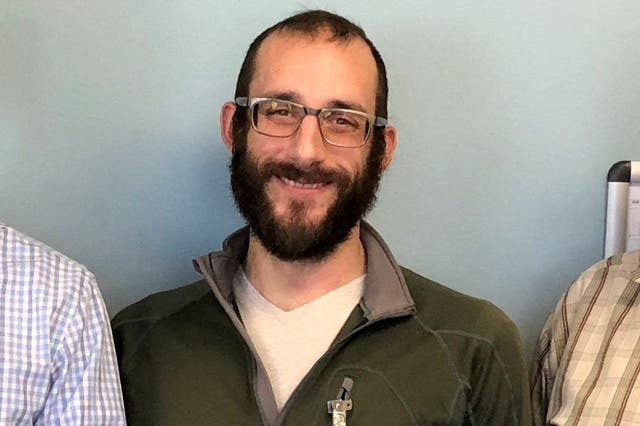 <p>Dos agentes federales de inmigración involucrados en el tiroteo que terminó con la vida del manifestante Alex Pretti en Minneapolis han sido identificados como oficiales veteranos de la Oficina de Aduanas y Protección Fronteriza (CBP), según un informe</p>