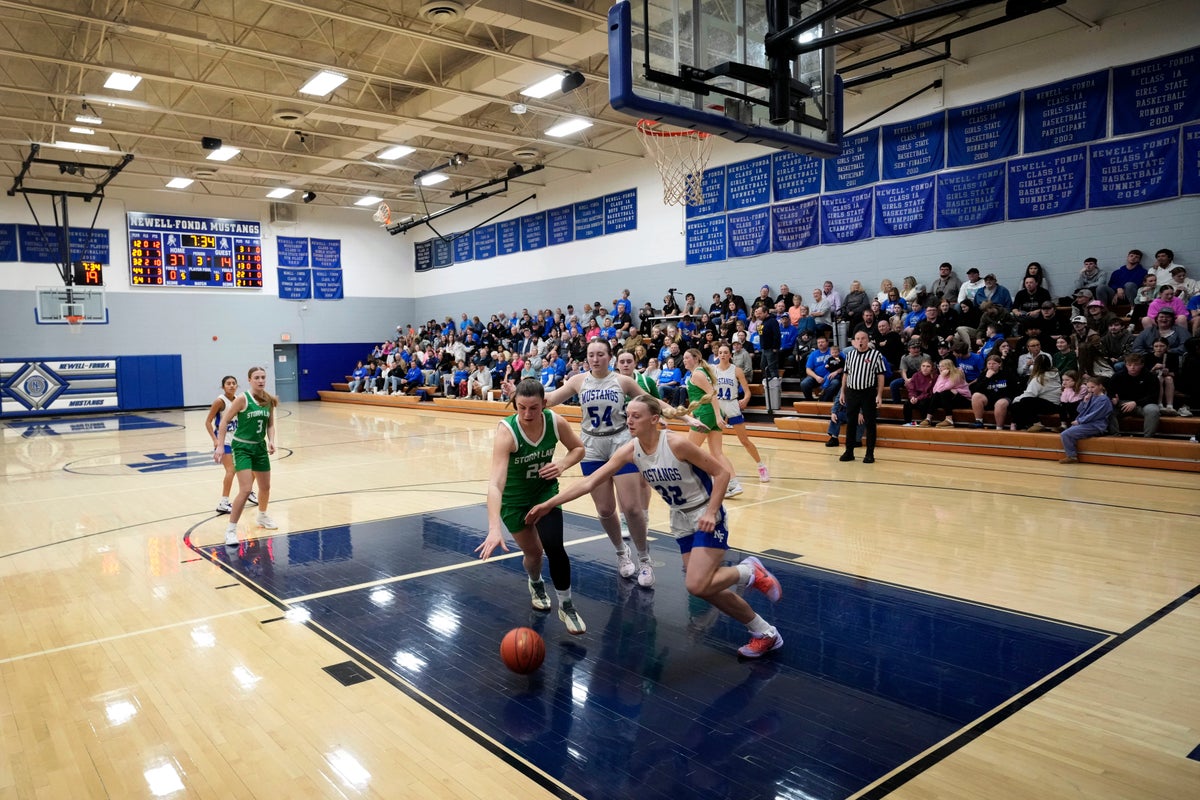 Even in Caitlin Clarks home state, girls high school basketball in decline. It thrives in this town