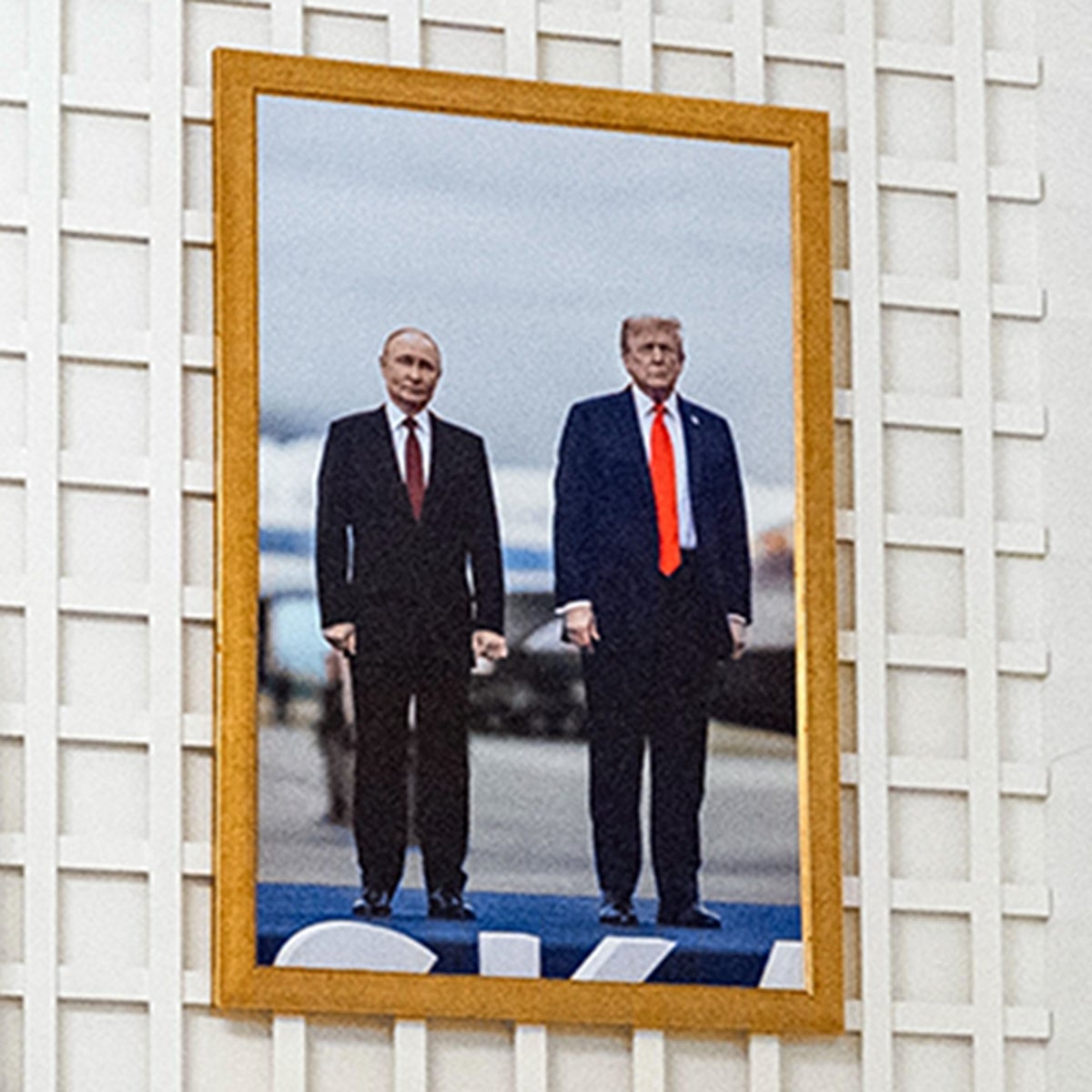 Trump Hangs Putin Photo; Leaders Call It Inappropriate