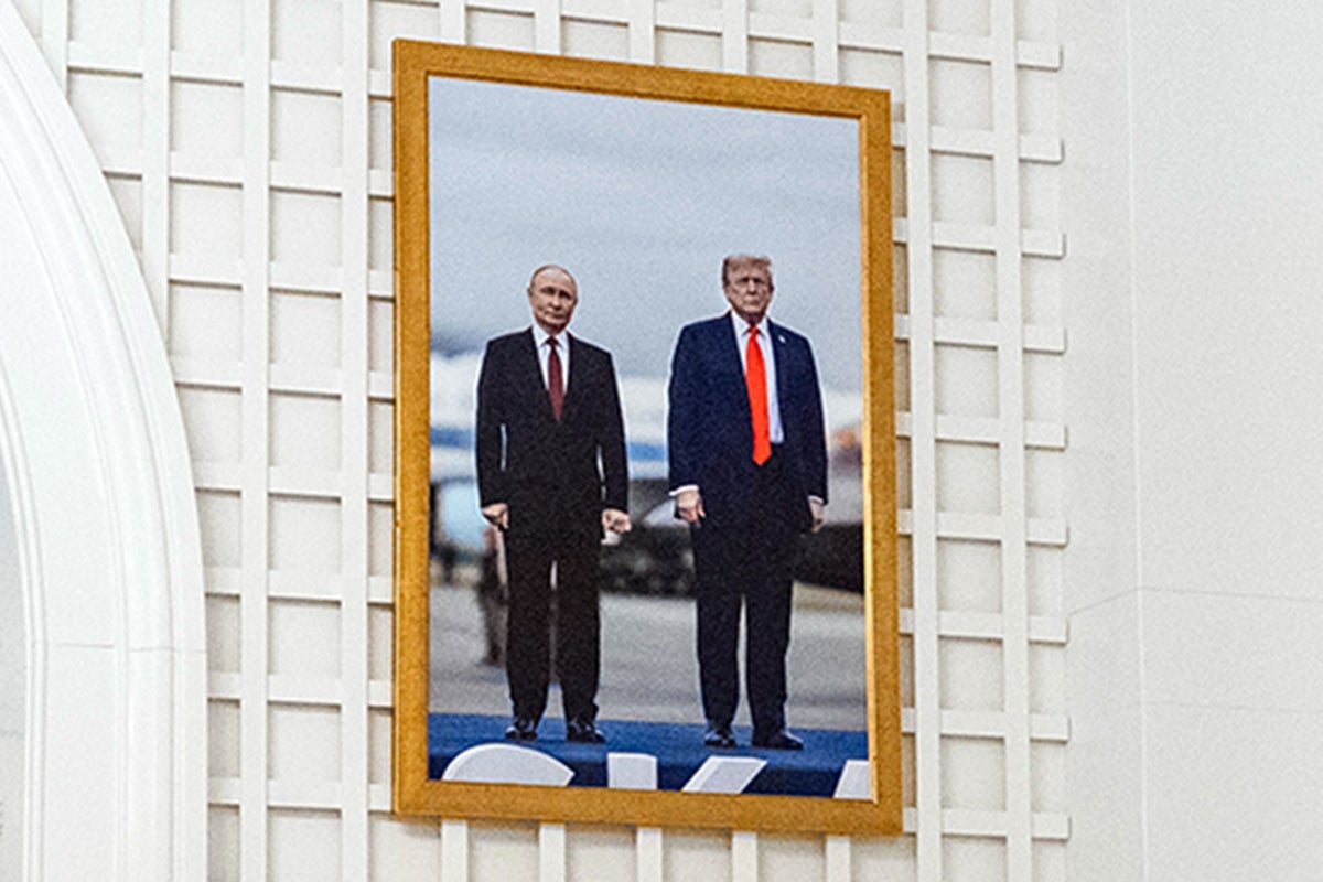 Trump hangs picture of himself and Putin in White House - above photo of his granddaughter Trump hangs picture of himself and Putin in White House - above photo of his granddaughter