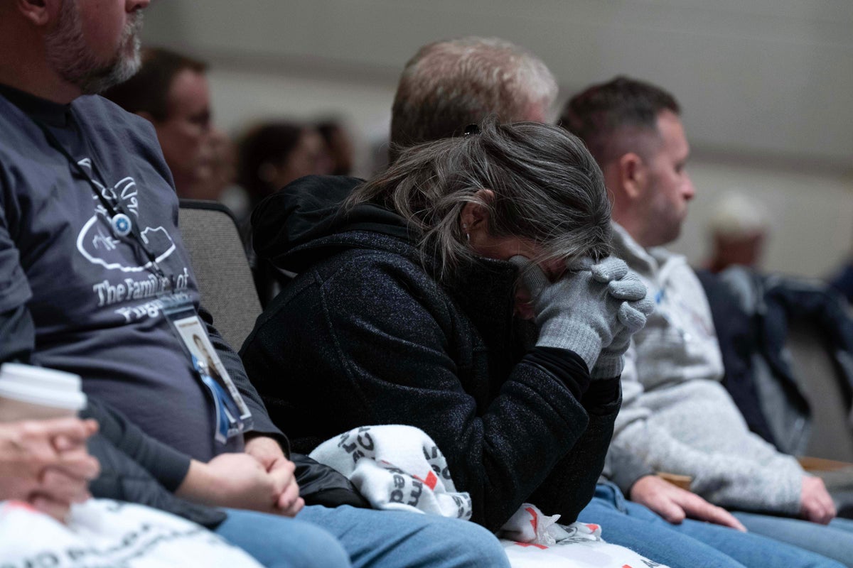 Families of 67 killed in US aircraft crash remember loved ones and call for reforms – UK Times