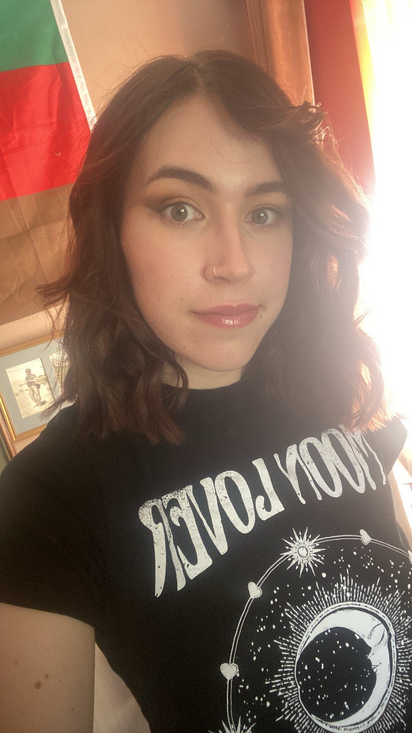 Jo Lisney, 27, says her student loan is stopping her from getting a mortgage where her family live