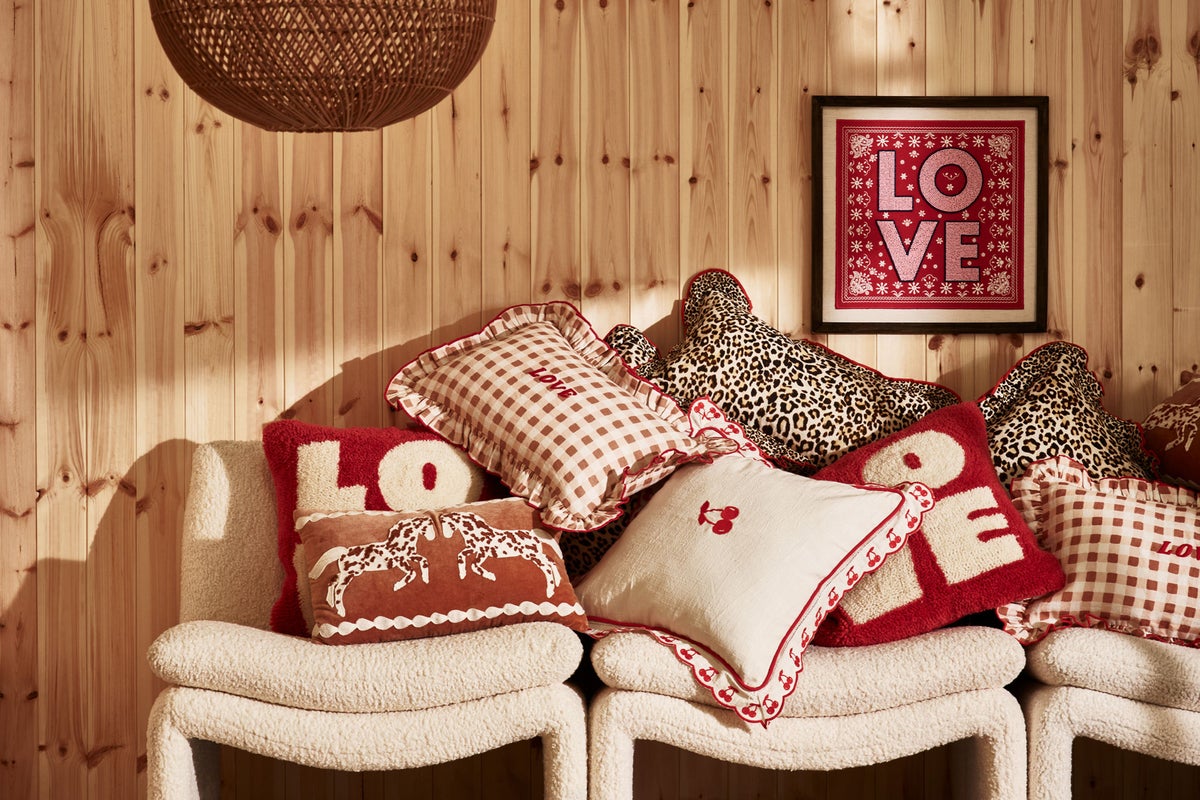 9 whimsical ways to add an air romance into your home