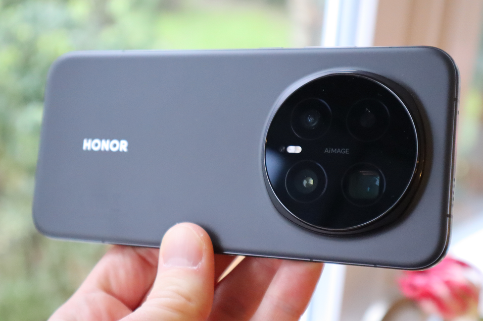 Best smartphone cameras for high-quality photos, tested by a tech ...