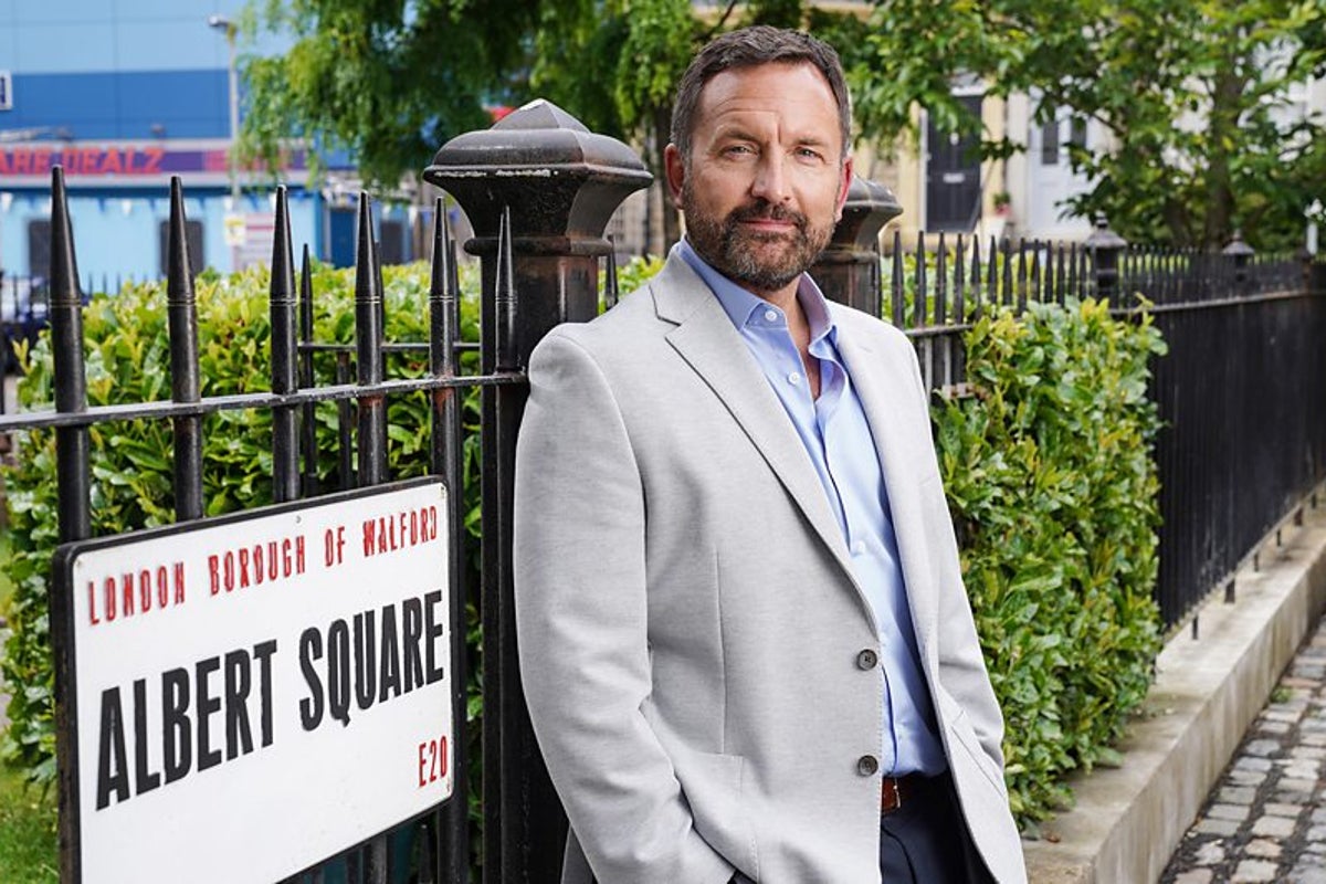 EastEnders fan favourite Jake Moon set for return nearly 20 years after ‘death’ – UK Times EastEnders fan favourite Jake Moon set for return nearly 20 years after ‘death’ – UK Times