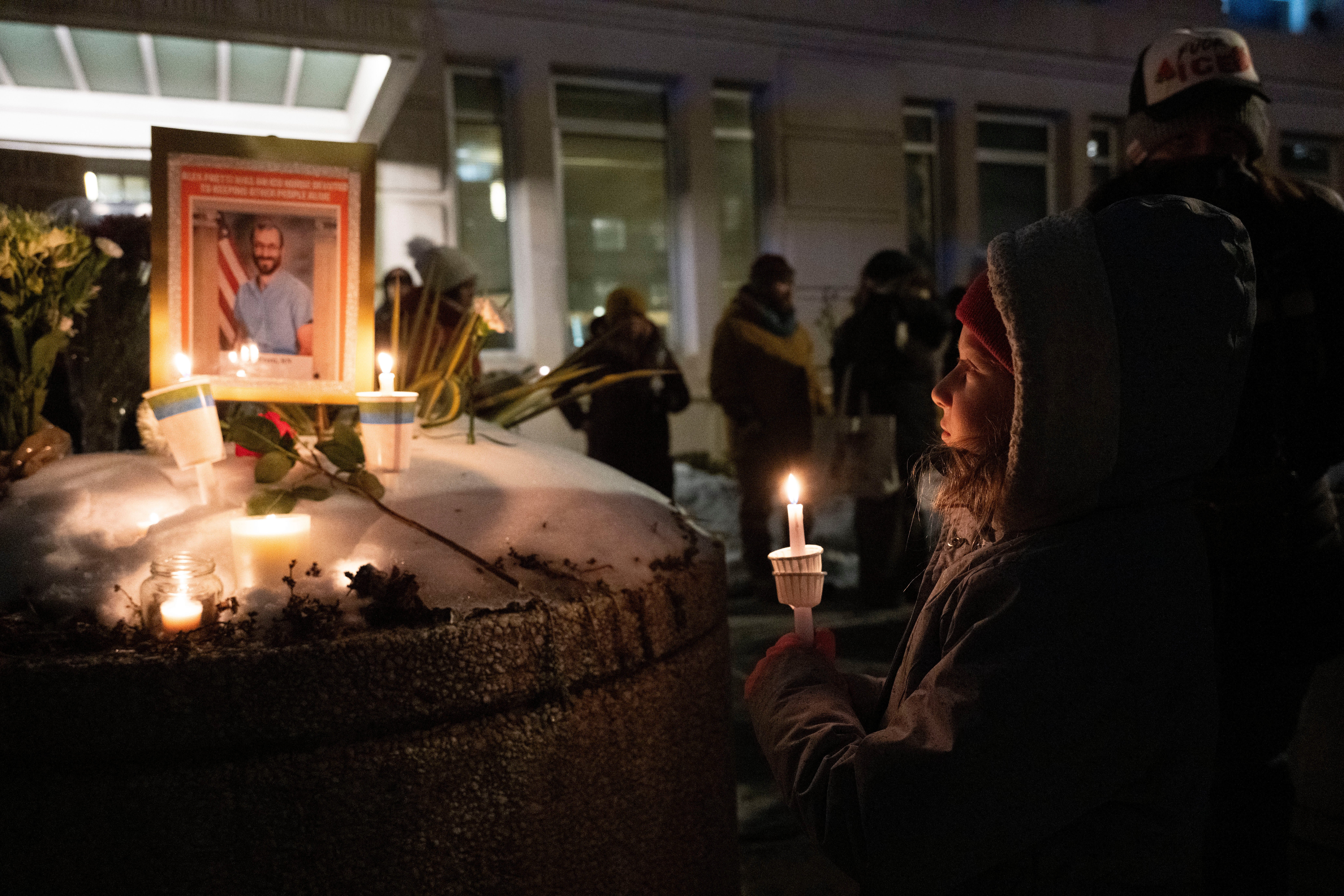 <p>Homeland Security spokesperson Tricia McLaughlin confirmed Friday that the FBI will lead the Pretti probe </p>