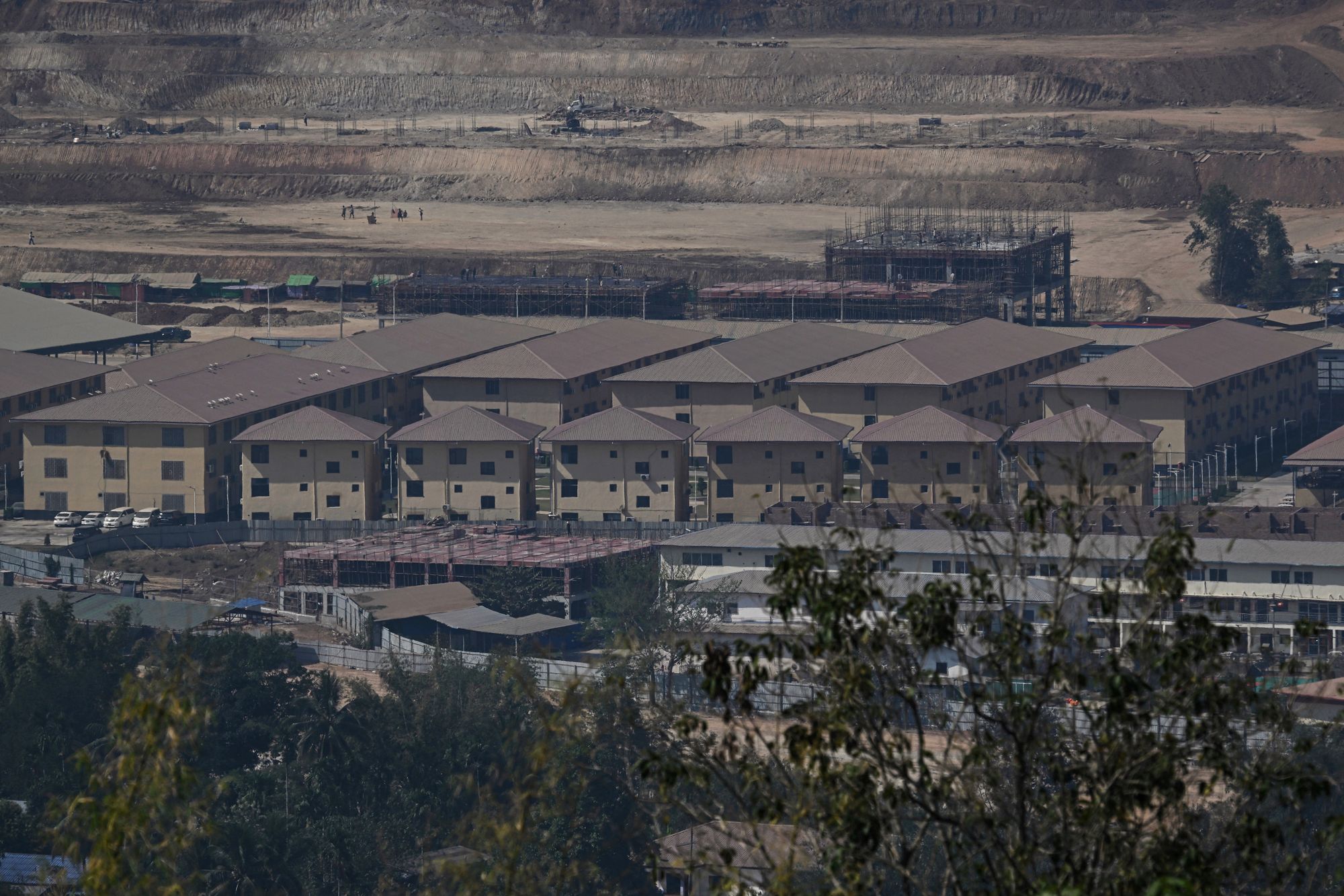 <p>File. A view of Kyauk Khet in Myanmar’s Kayin State is seen from Thailand’s Phop Phra district in Tak province along the Thai-Myanmar border on 12 February 2025. More than 250 people rescued from online scam centres in Myanmar were handed over to Thailand, a senior Thai army official said, following a series of crackdowns on the illegal operations</p>