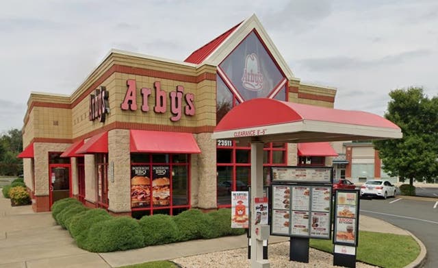 <p>The popular fast food chain closed its location near the Washington Dulles International Airport</p>