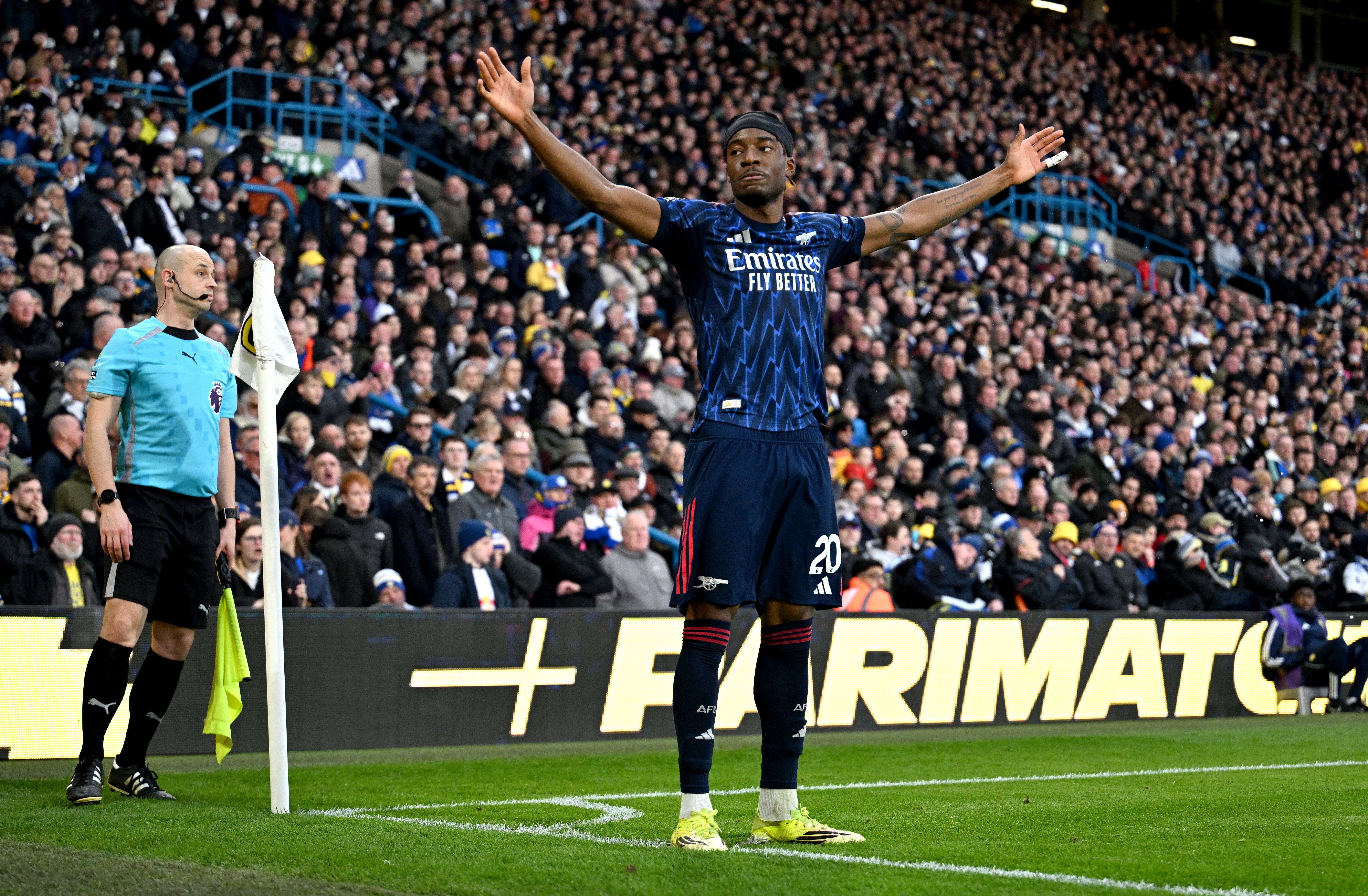 Arsenal picked up a convincing win at Leeds