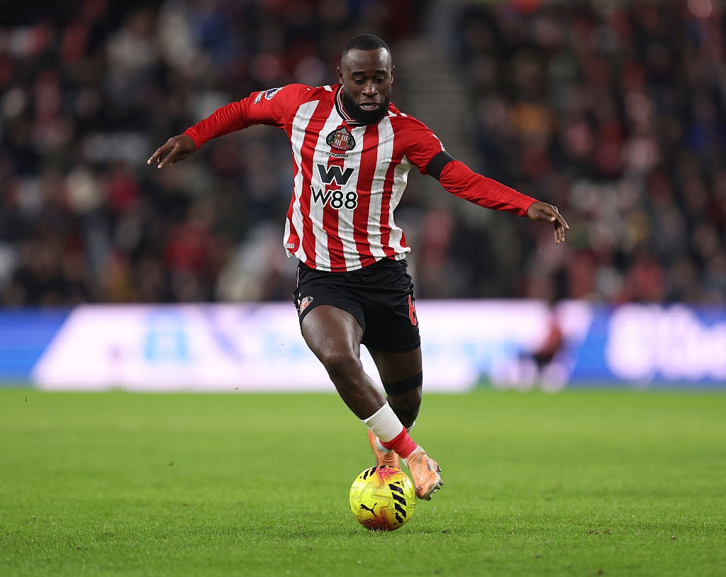 Liverpool plot move for emergency right-back as injury crisis deepens