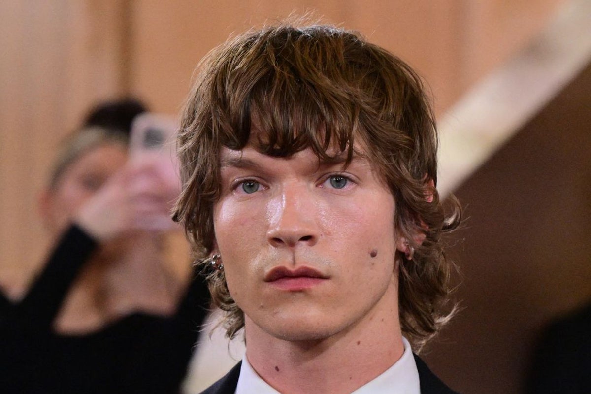 SNL fans overjoyed as Heated Rivalry’s Connor Storrie announced as next host: ‘I’m going to implode’ – UK Times SNL fans overjoyed as Heated Rivalry’s Connor Storrie announced as next host: ‘I’m going to implode’ – UK Times