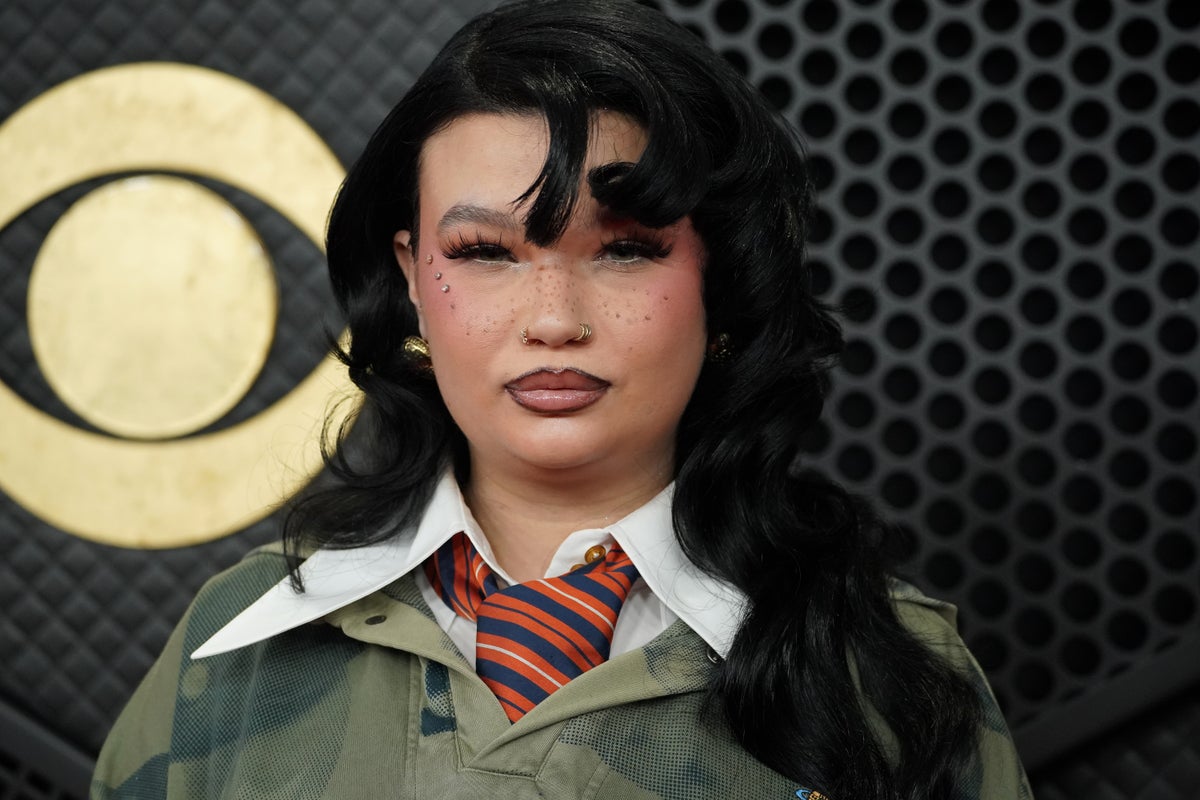 Lola Young announces first comeback gig since tour cancellation