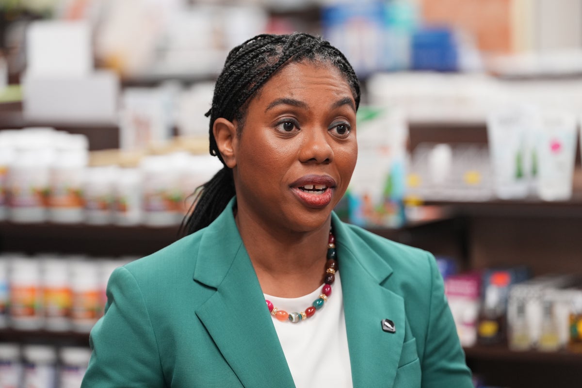 Kemi Badenoch demands release of Starmer’s Mandelson vetting process amid Epstein ties