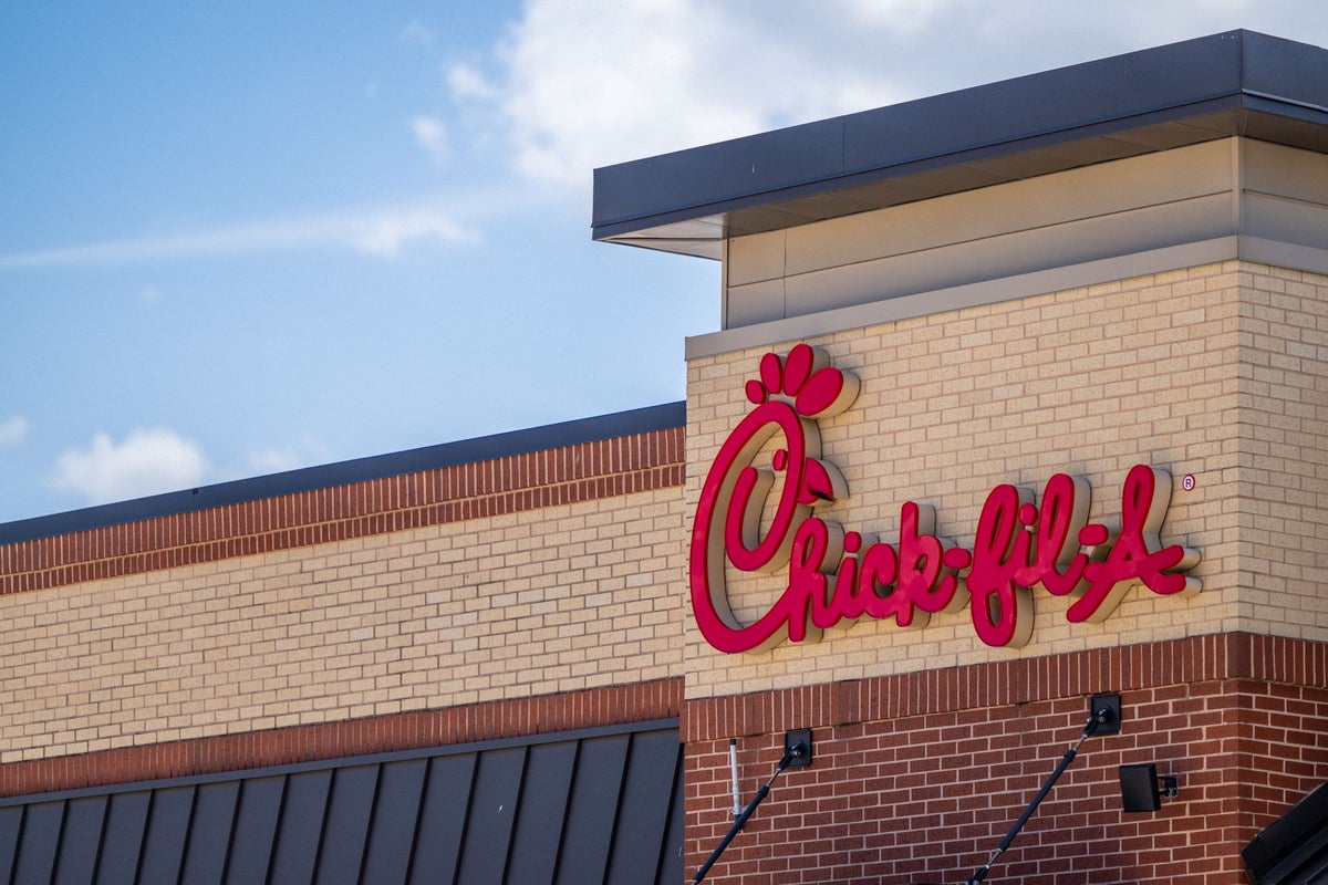 Eight Chick-fil-A employees fired after TikTok video of them dancing went viral, former staffer claims Eight Chick-fil-A employees fired after TikTok video of them dancing went viral, former staffer claims