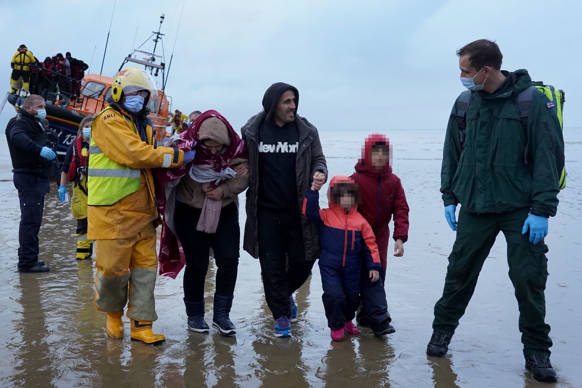 Home Office wrongly assesses hundreds of migrant children as adults in ‘safeguarding failure’