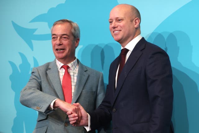 <p>Nigel Farage with new Welsh Reform leader Dan Thomas</p>