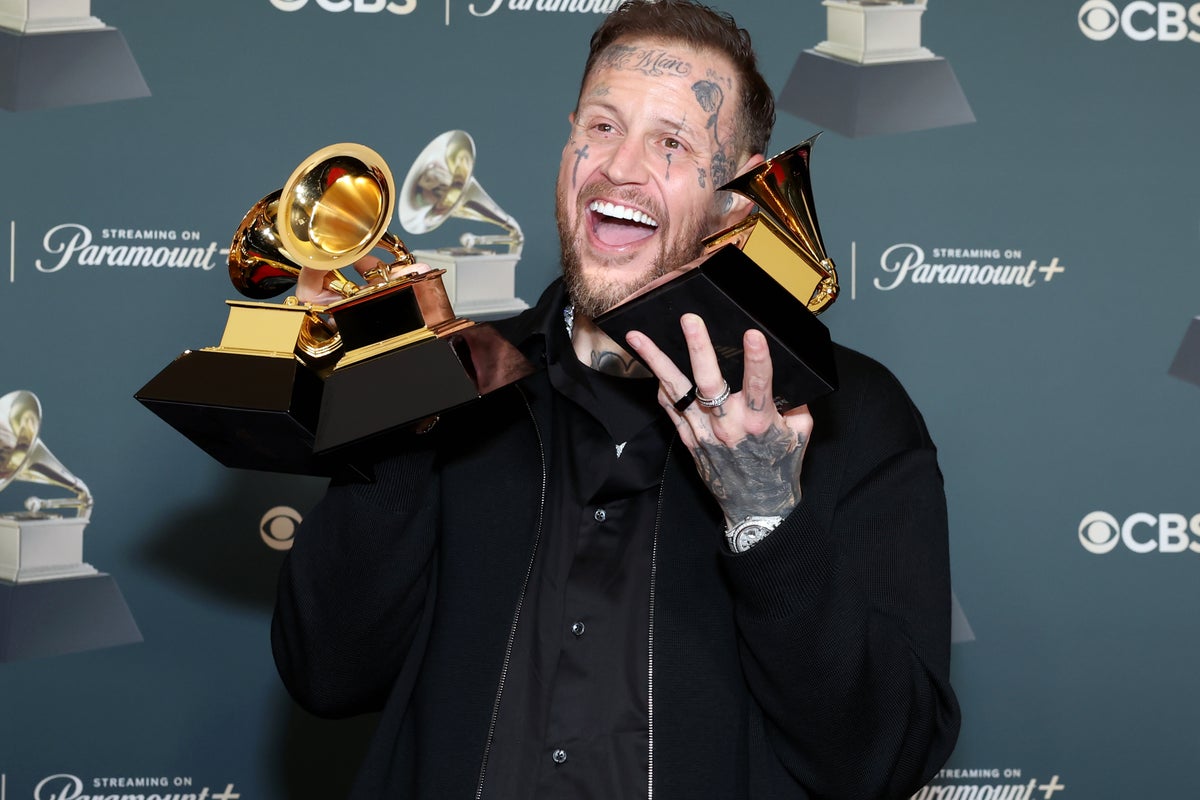 Jelly Roll explains why he&rsquo;s donating his Grammy to local jail