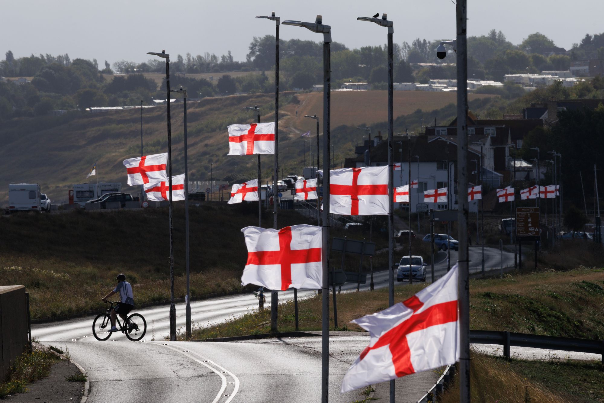 CoE hits out at far right's use of St George's Cross to intimidate' after flags row