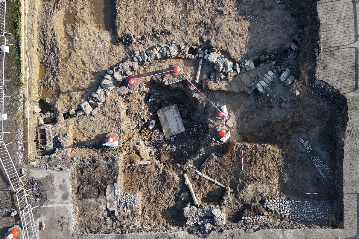 İrlanda'daki eski anne ve bebek evinin bulunduğu yerde 36 takım bebek kalıntısı daha bulundu