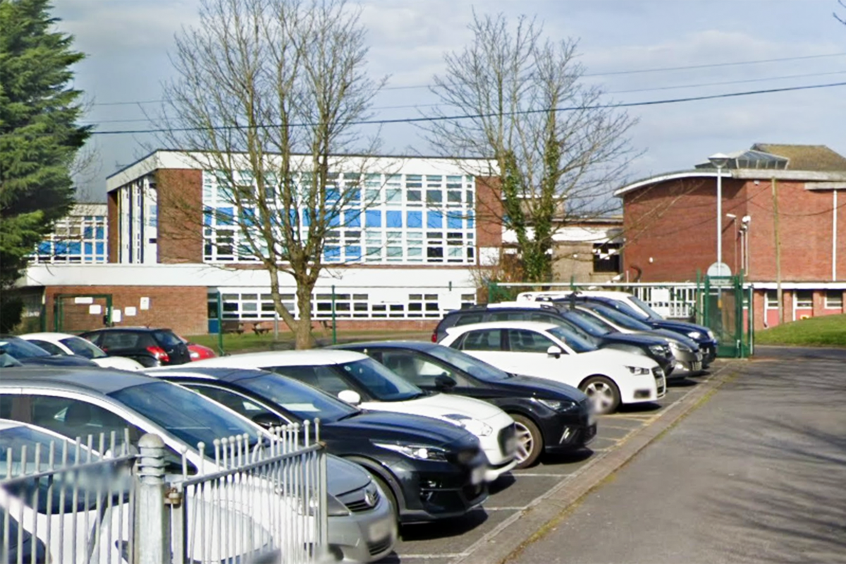 Boy, 15, arrested for attempted murder after armed attack on school teacher – UK Times Boy, 15, arrested for attempted murder after armed attack on school teacher – UK Times