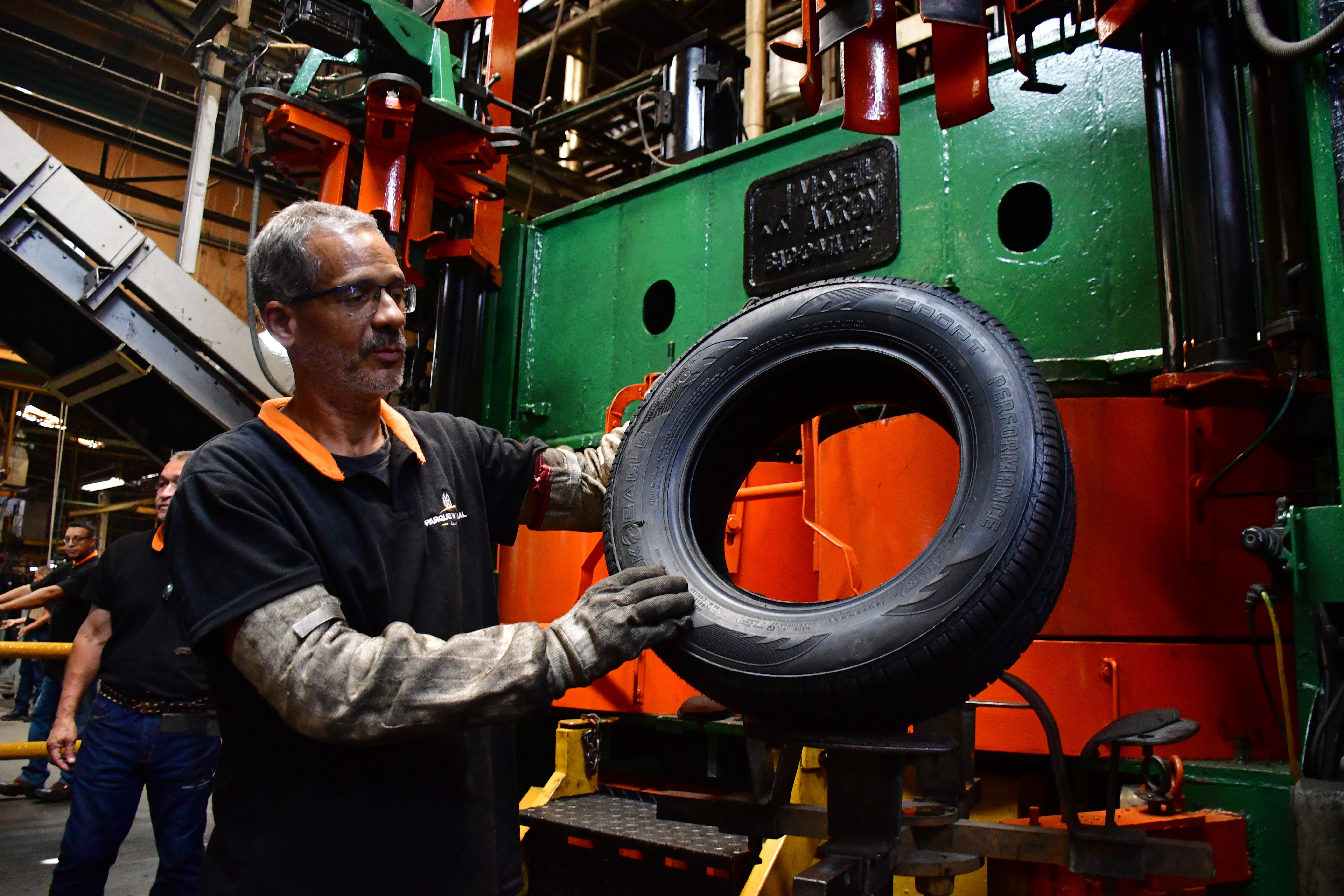 VENEZUELA-FÁBRICA DE NEUMÁTICOS