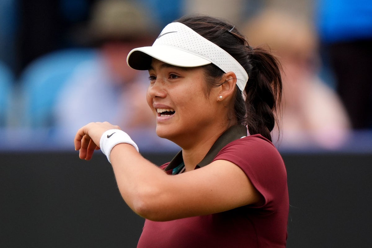 Emma Raducanu heavily beaten by Sorana Cirstea as title wait goes on