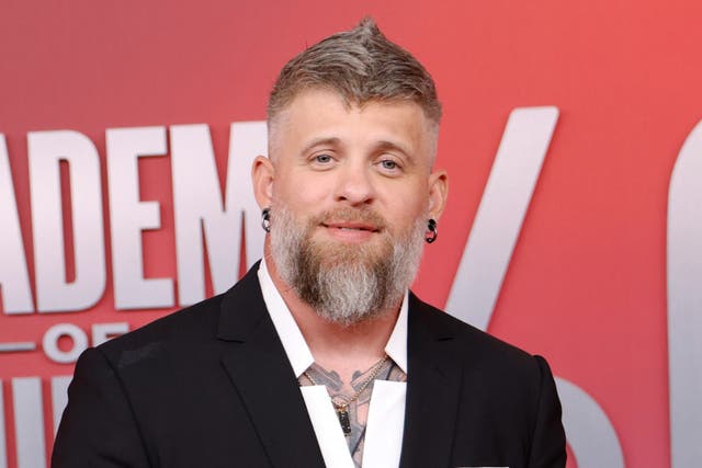 <p>Brantley Gilbert addresses performance at Turning Point USA show</p>