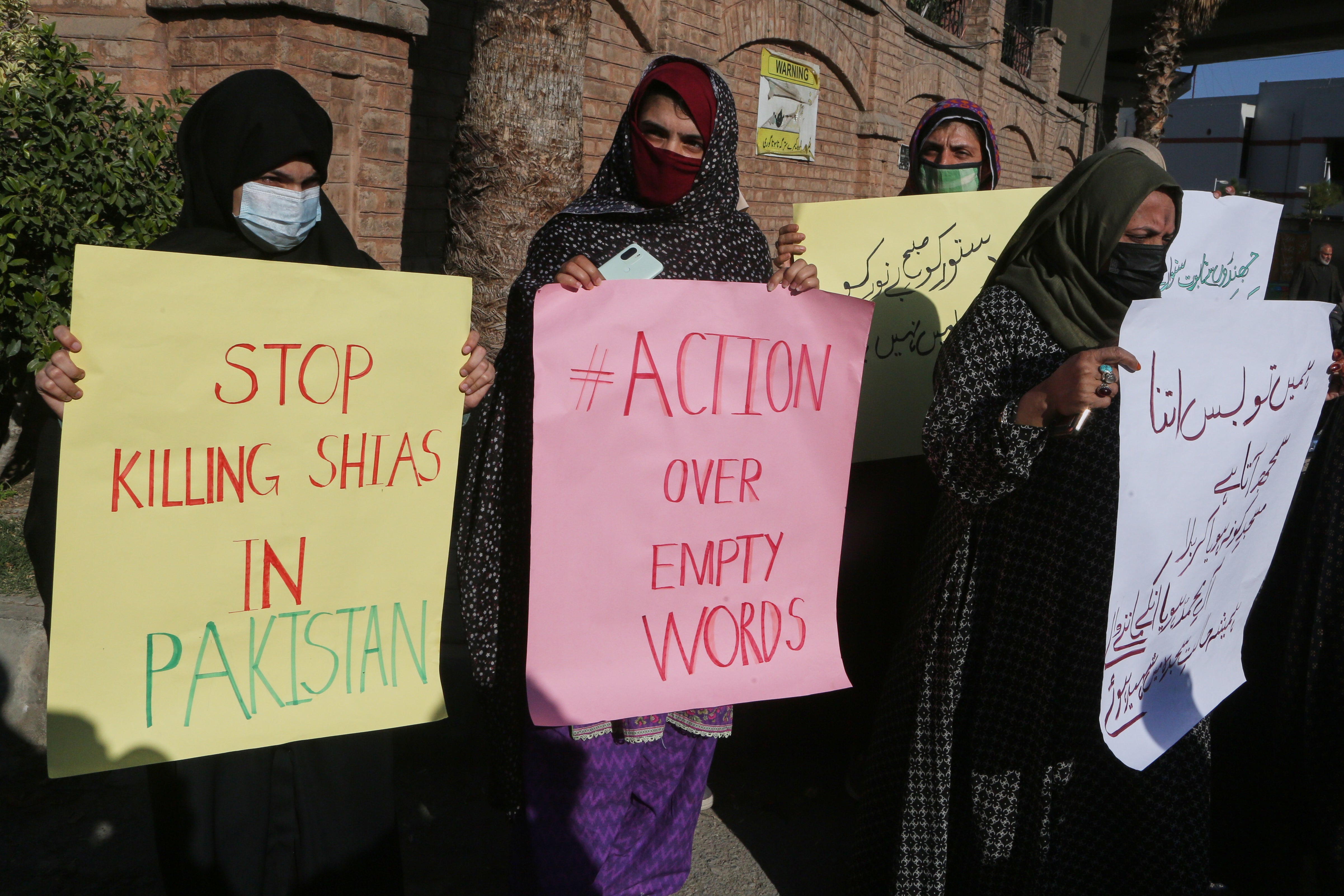 Pakistan Shiite Mosque Blast